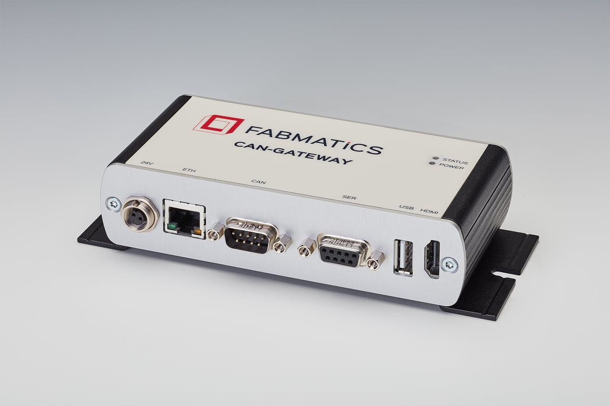 Perspektivische Ansicht des Fabmatics-CAN-Gateways mit CAN-, Ethernet- und RS232-Schnittstellen